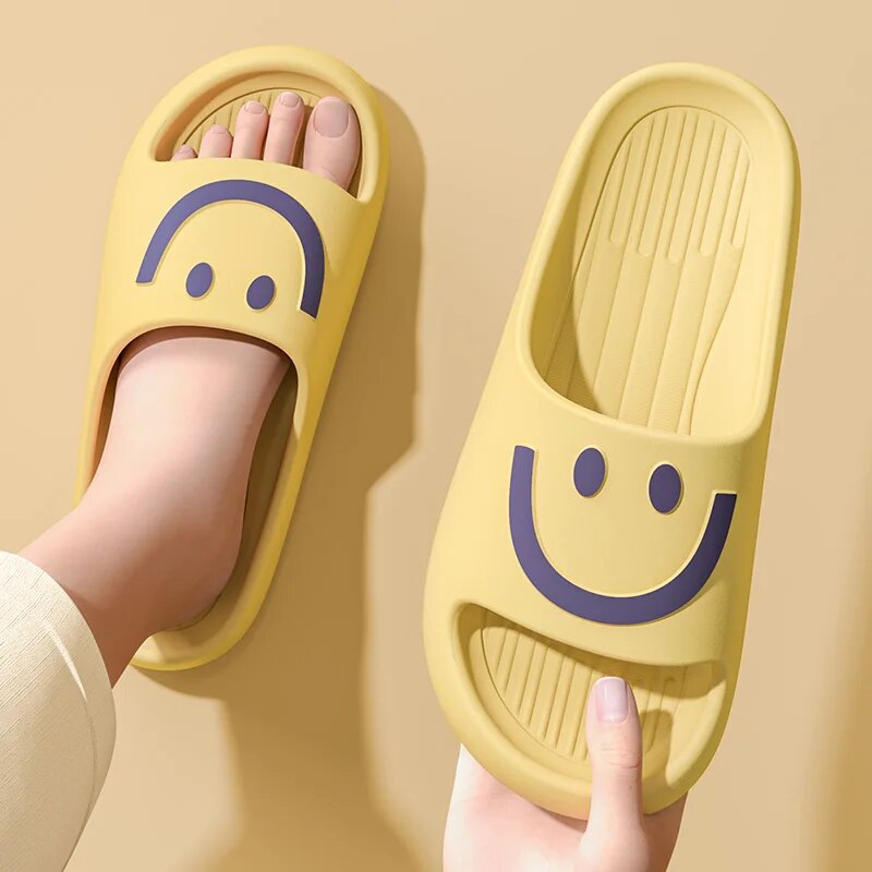 Women'S Shoes And Accessories - Smiley Face Cloud Slippers Dames Heren