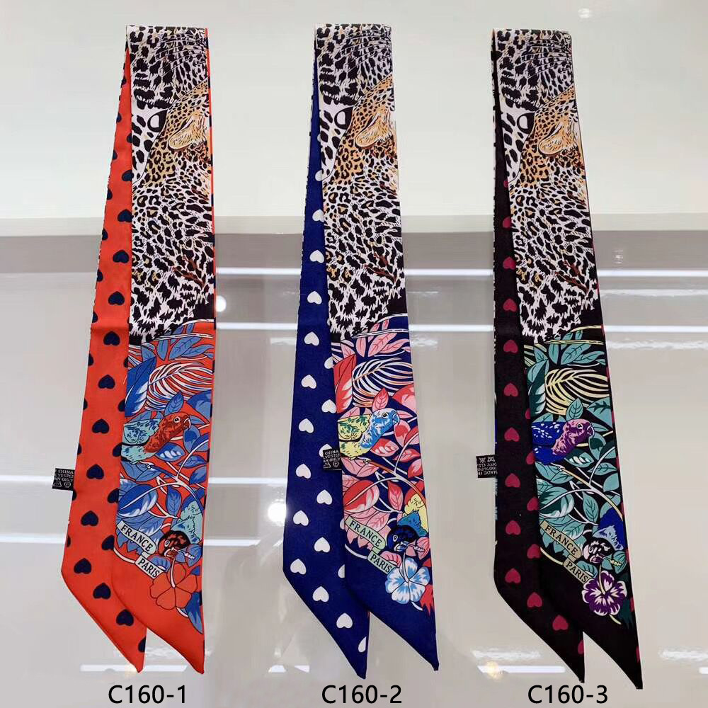 Women Accessories Brands - Merk Luipaard Papegaai Hart Zijden Sjaal