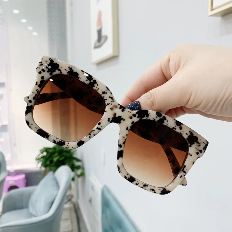 Oversized vierkante zonnebril  - Sunglasses Oversized Square recensie en prijs