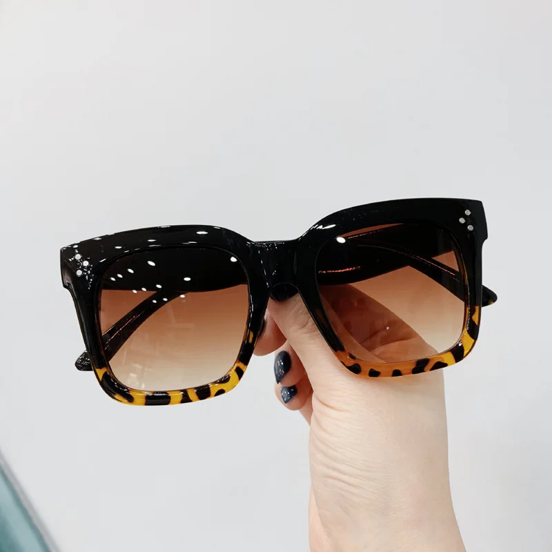Oversized vierkante zonnebril  - Sunglasses Oversized Square recensie en prijs