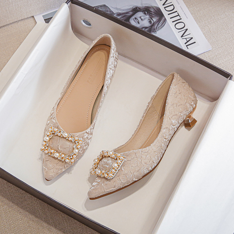 Ivoor getextureerde satijnen p - Women'S Shoes And Accessories recensie en prijs